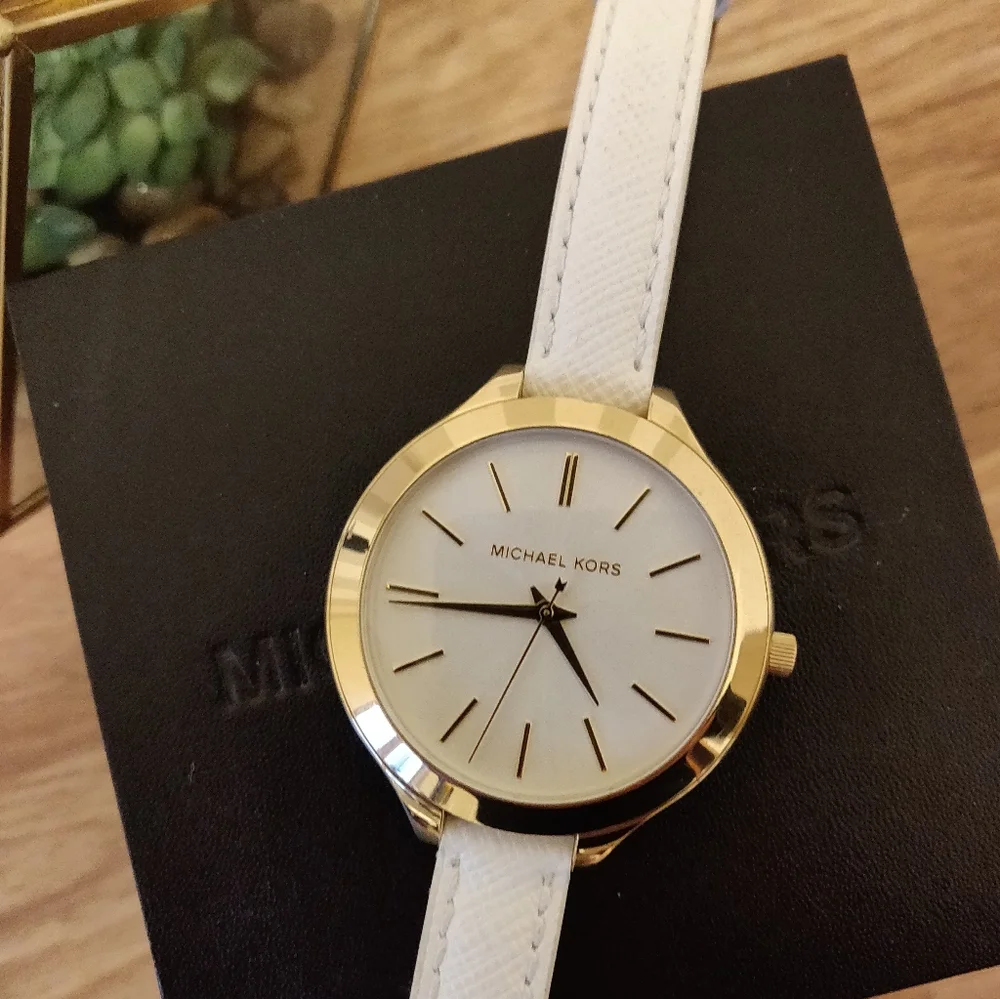 Michael kors watch - Picture 2 of 7